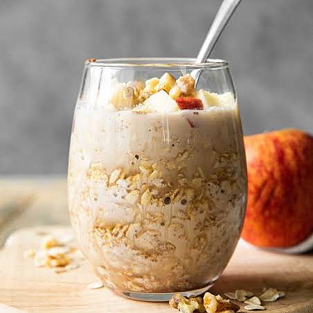 Apple Cinnamon Overnight Oats